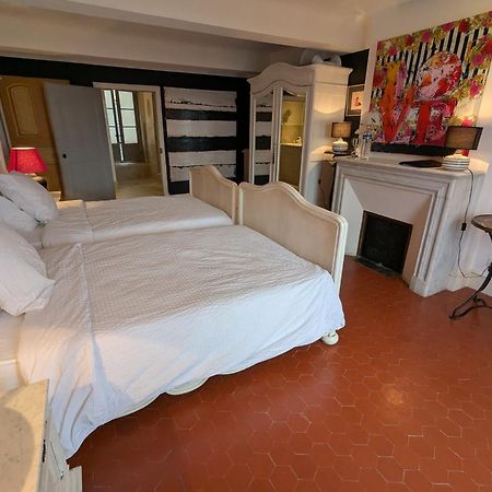 Bed and Breakfast Les Chapeliers Claviers Exterior foto